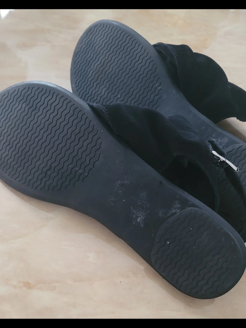 MIA Black Gladiator sandals with flat soles - Picture 5 of 5